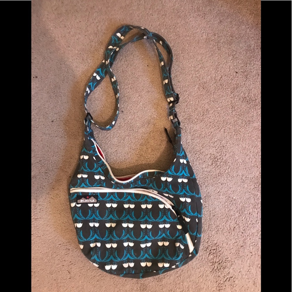 Really cute crossbody kavu bag